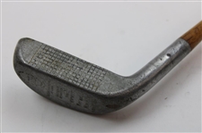 The New Mills Standard Golf Sunderland England Medium Lie Putter