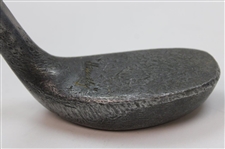 c.1923 Huntley Putter w/ Thumb Groove Shaft