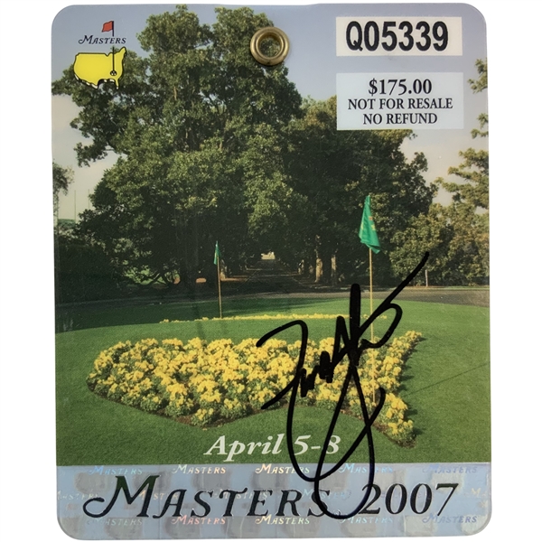 Zach Johnson Signed 2007 Masters Tournament SERIES Badge #Q05339 JSA ALOA