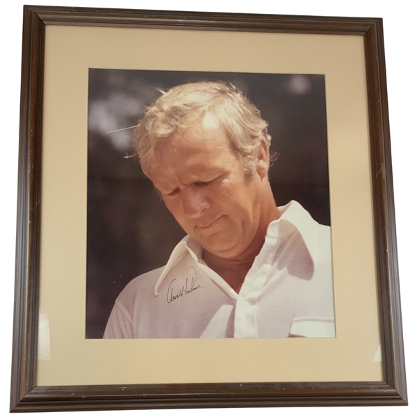 Arnold Palmer Signed Color Portrait Photo - Framed JSA ALOA