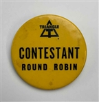 A Collection of Vintage Golf Tournament Contestant Pins and Memorabilia