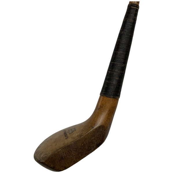 Robert Forgan and Son St. Andrews Hickory Shaft Scareneck Wood Golf Club