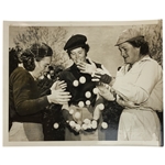1956 Houston Post Original Press Photograph of Babe Didrikson Zaharias and Fellow Golfers Juggling Balls