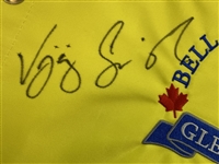 Vijay Singh Signed 2004 Bell Canadian Open Embroidered Flag JSA#AR52205
