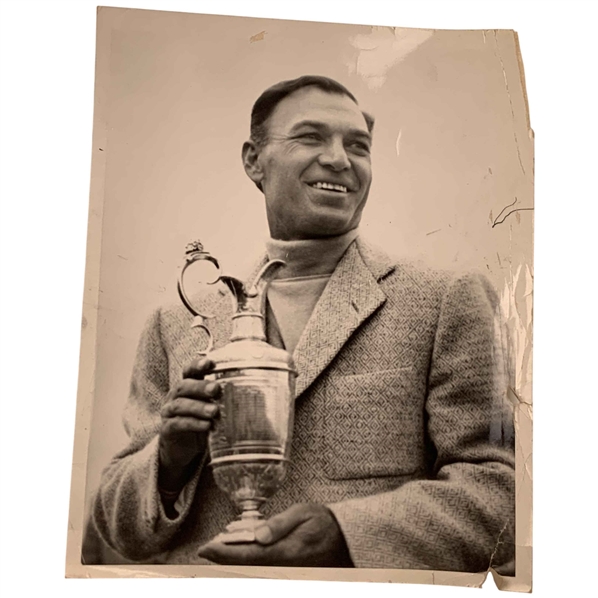 1953 Ben Hogan British Open Champion w/ Claret Jug Original United Press Photo