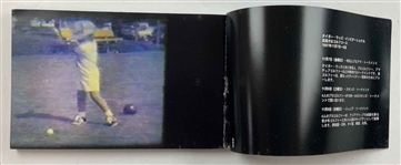 1997 Tiger Woods Japanese Swing Sequence Flip Book